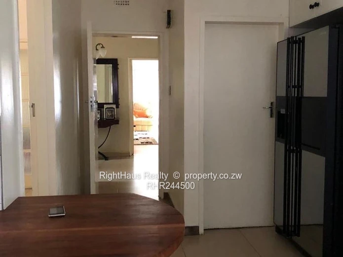 Walled 4-Bed Home with Lush Garden in New Alexandra Park (Sole Mandate)